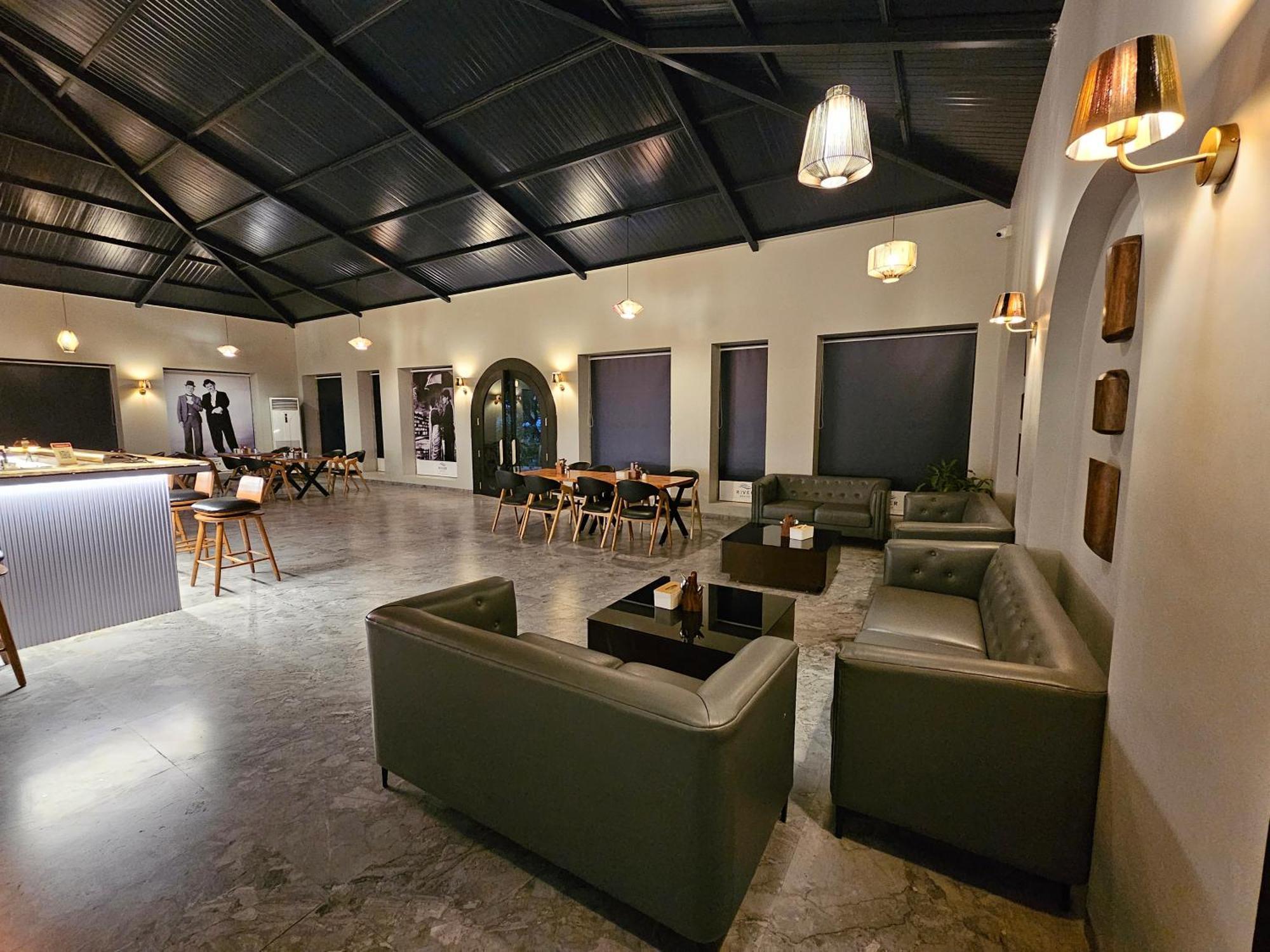 River Estates Luxury Resort & Spa Karjat Zewnętrze zdjęcie