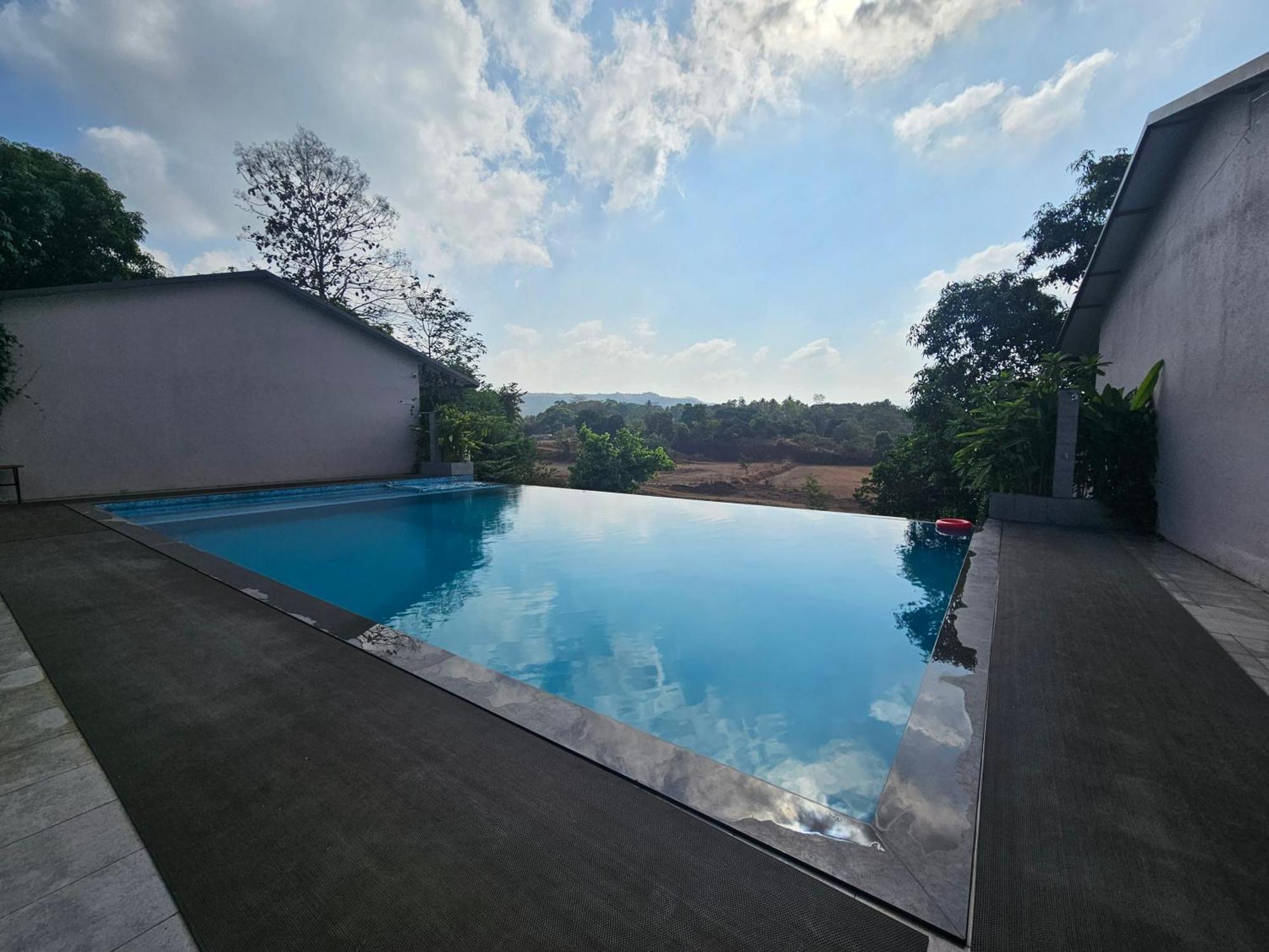 River Estates Luxury Resort & Spa Karjat Zewnętrze zdjęcie