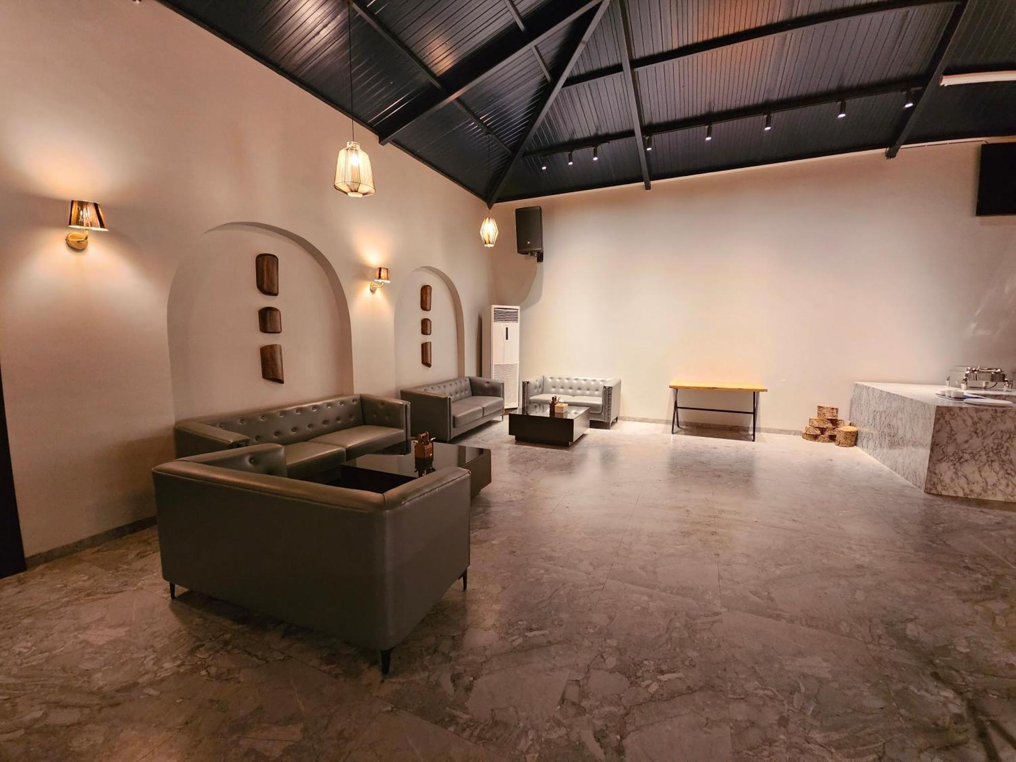 River Estates Luxury Resort & Spa Karjat Zewnętrze zdjęcie